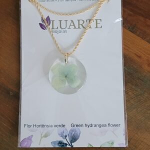 Colar Flor Hortênsia Verde Natural – Semijoia Banhada a Ouro